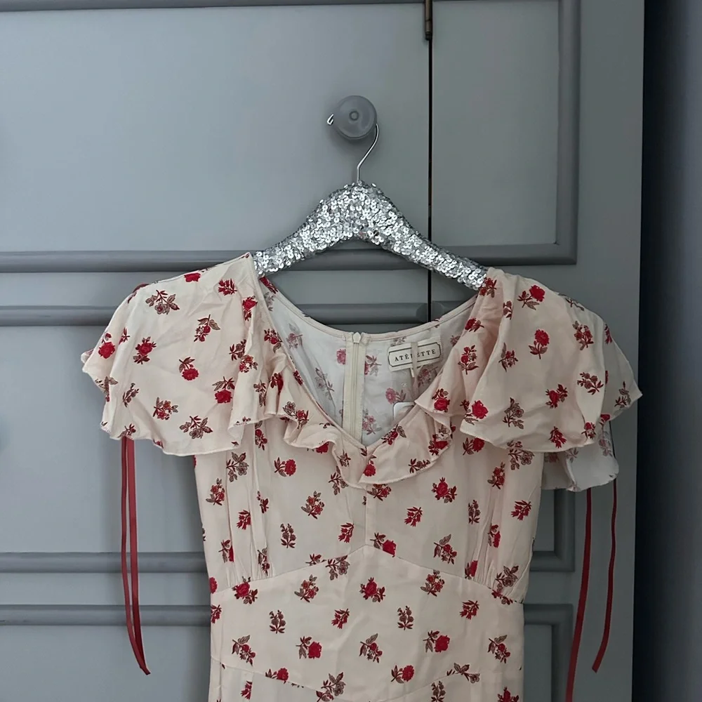 Floral Ruffle Sleeve Dress NWT - Picture 3 of 5
